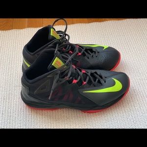 Nike Air Max Stutter Step 2 basketball shoes